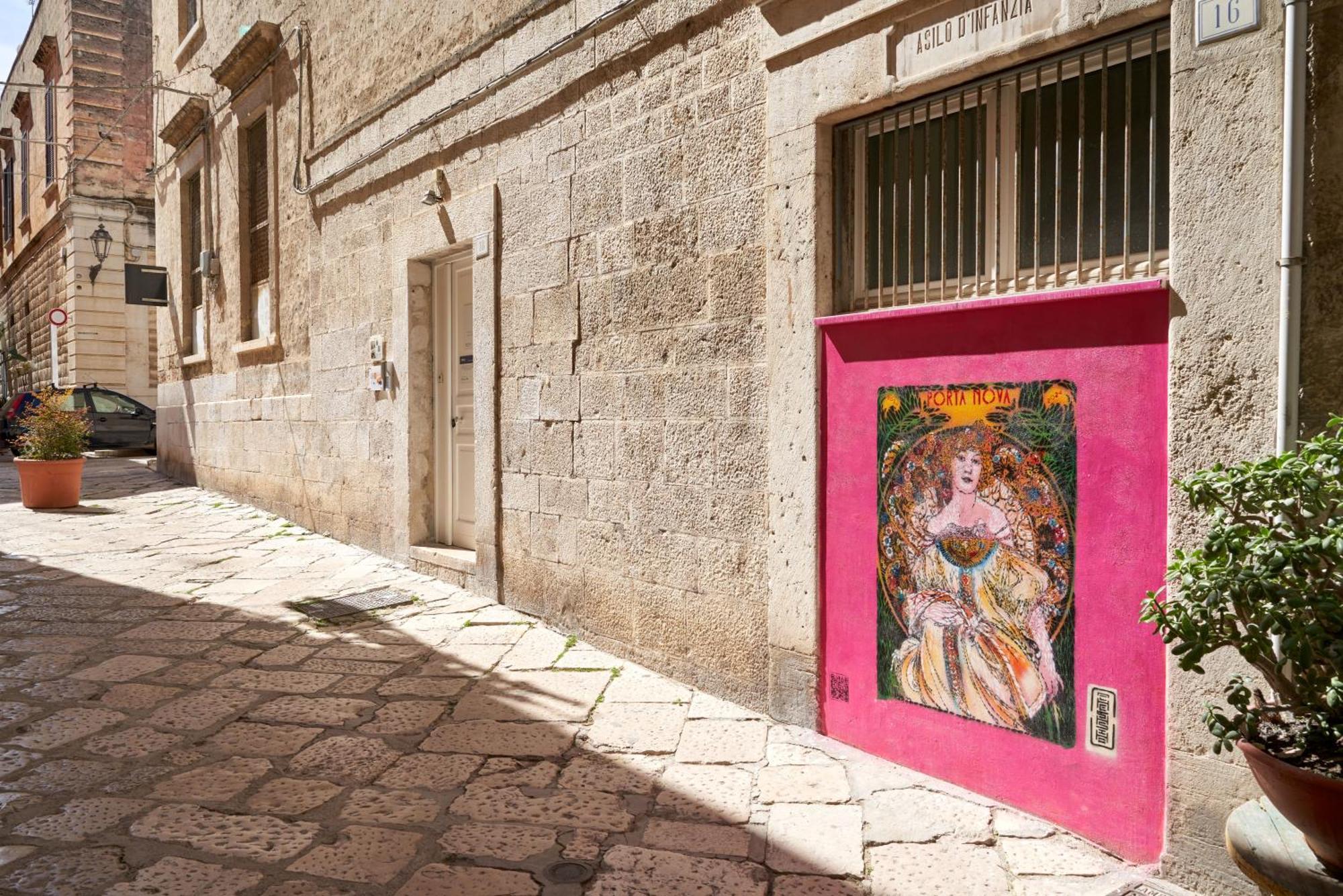 Hub Portanova Hostel Trani Exterior foto